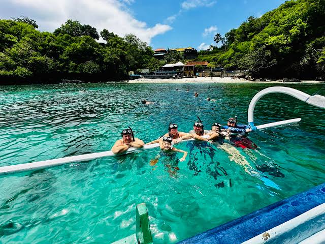Blue Lagoon Snorkeling Tour photo 11